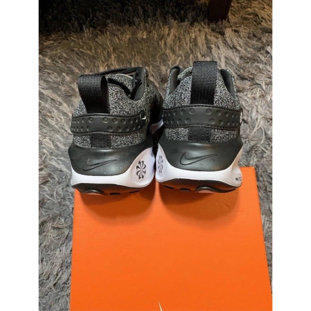 Women's Size 10 Nike ReactX Infinity Run 4 Running Shoes Black White DR2670-003 - Picture 7 of 10